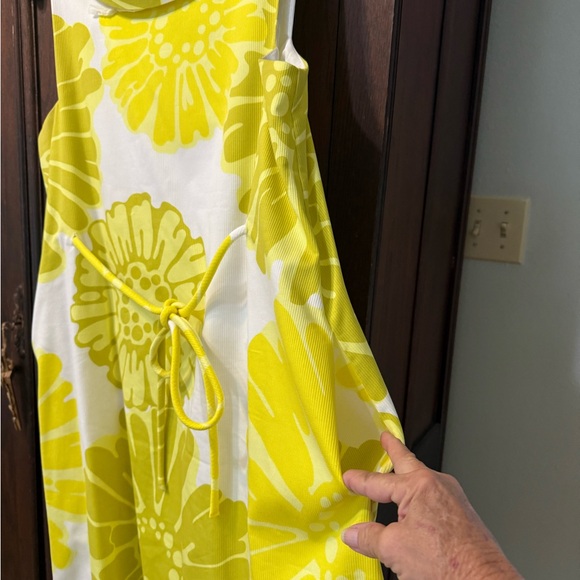 Trina Turk Vibrant Yellow Floral dress with side pockets. - Picture 3 of 7